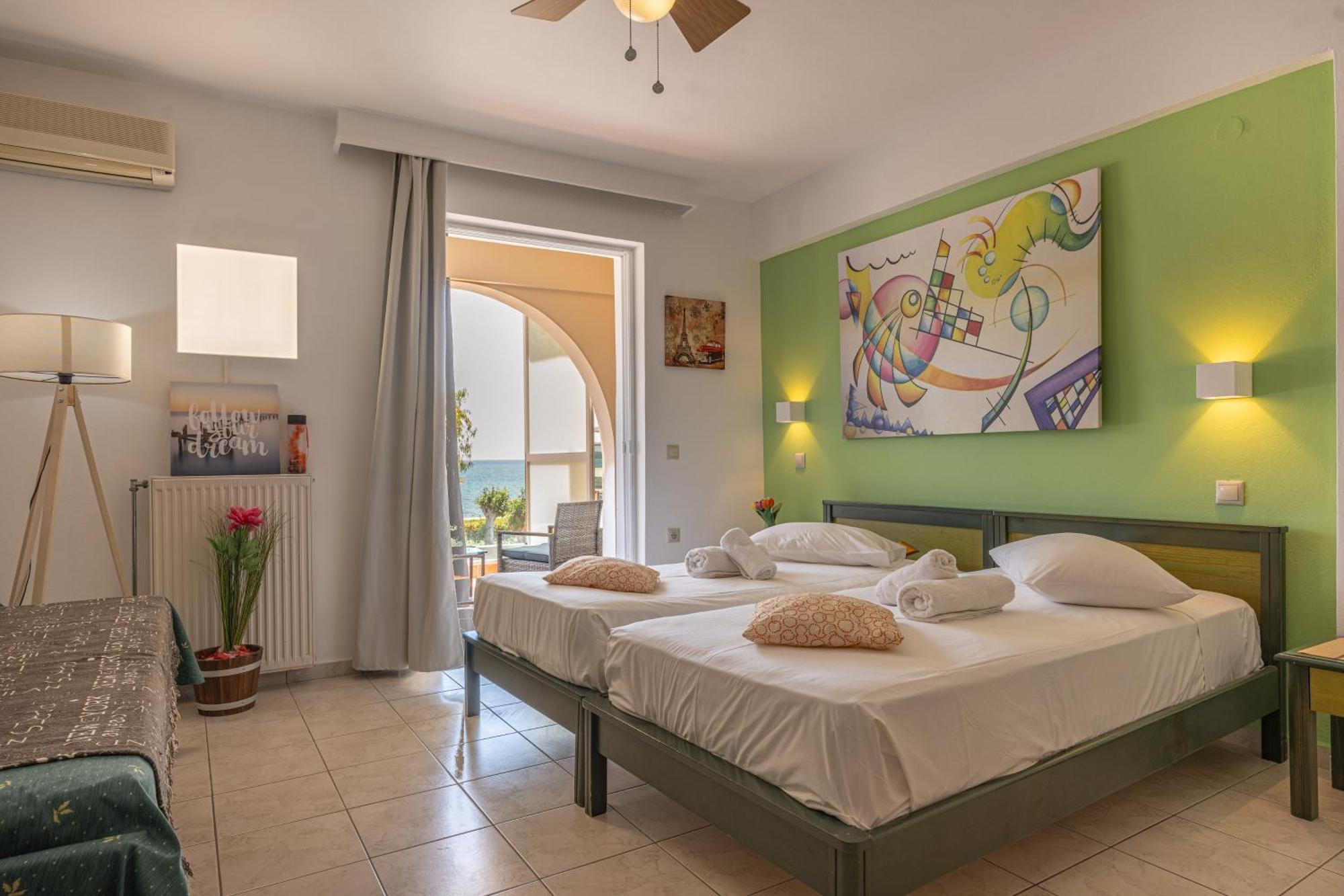 Seafront Spirit Suites Zakynthos Habitación foto