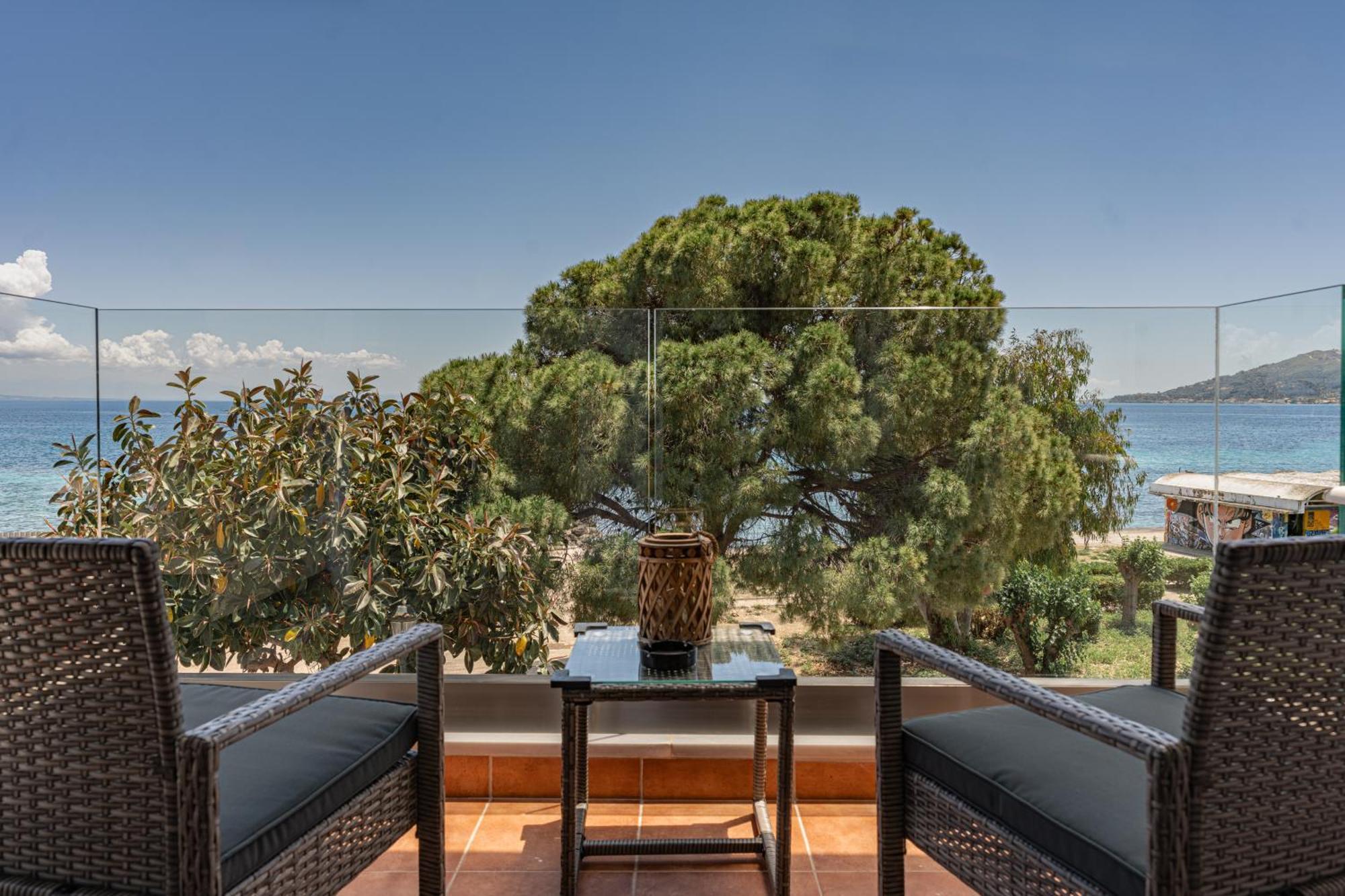 Seafront Spirit Suites Zakynthos Habitación foto